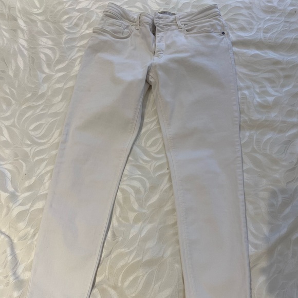 ‼️SOLD‼️White skinny jeans - Picture 1 of 3